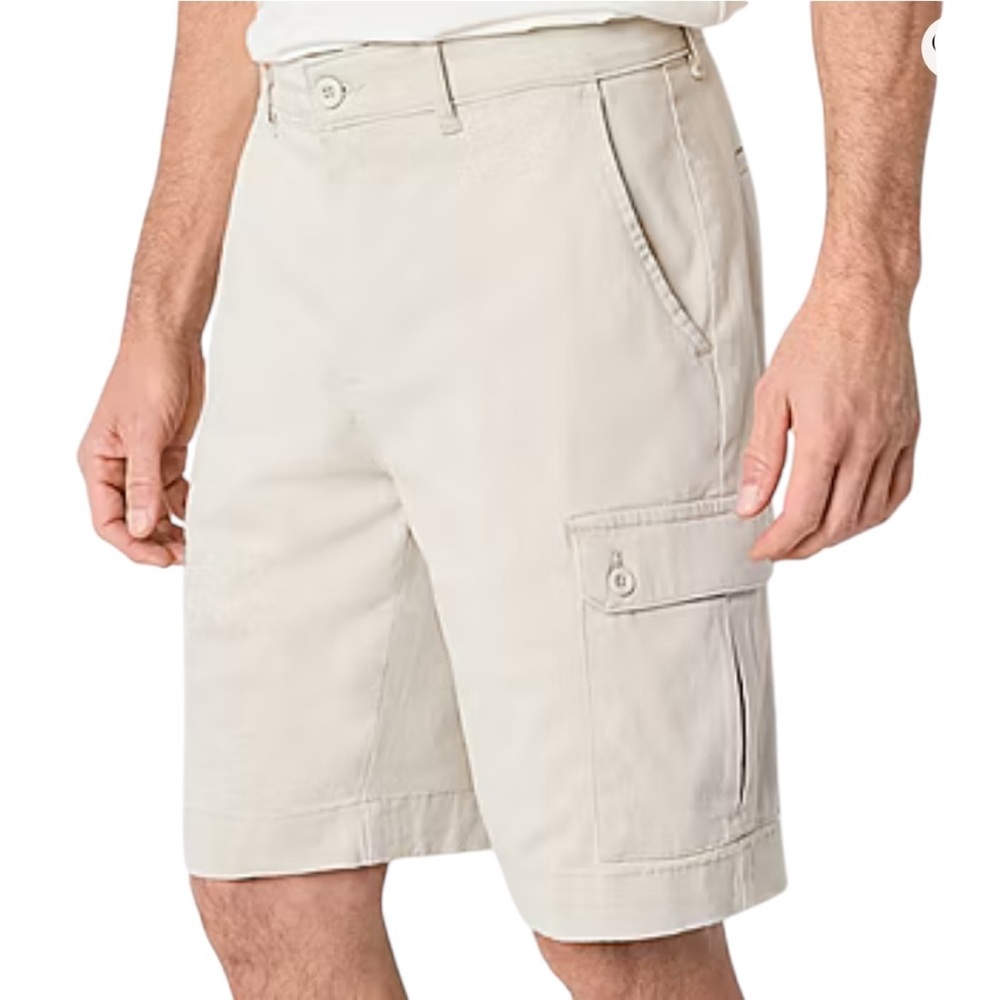 NWT🌺St.John’s Bay•Men’s Performance Stretch Cargo Khaki Shorts